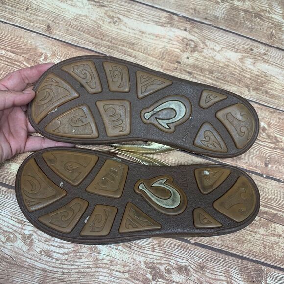 Olukai Kumu Brown Leather Gold Tone Strap Sandal Flip Flops Womens Size 8 EU 38 - Picture 4 of 11